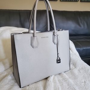 Michael Kors Large Mercer Bag